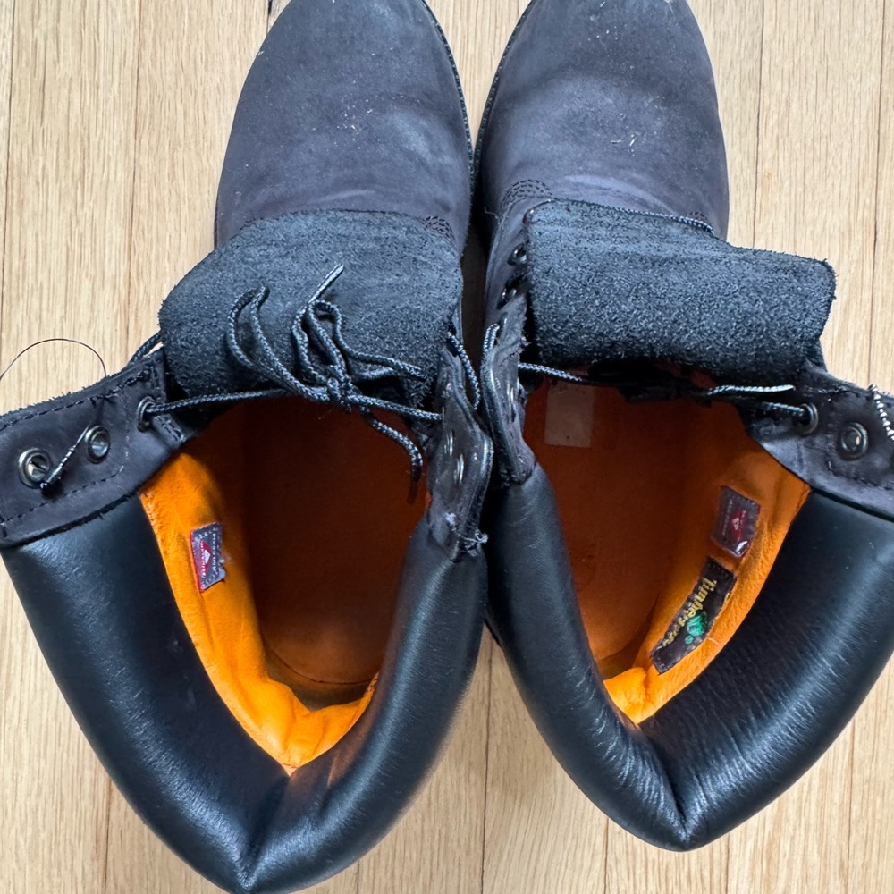 Timberland Black boots - Picture 2 of 3